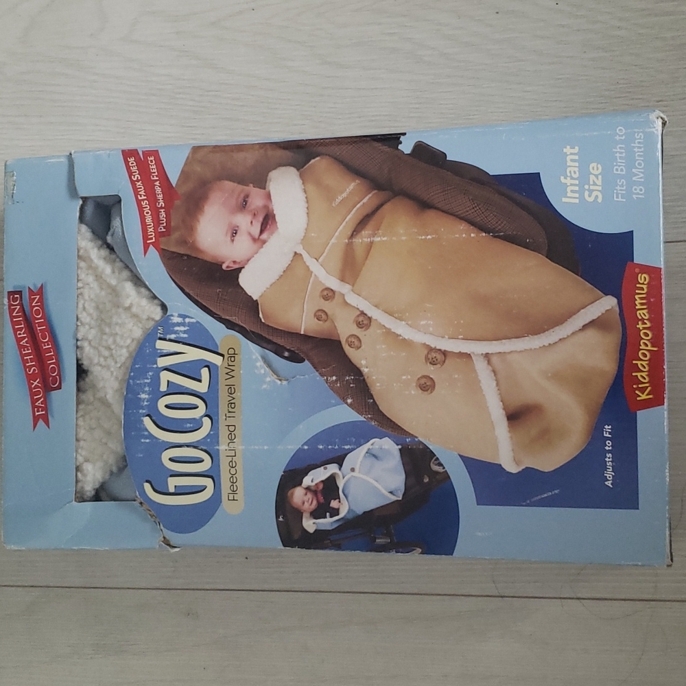 Kiddopotamus GoCozy Fleece Lined Travel Wrap